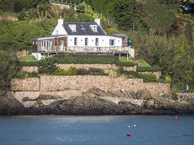 accommodation in jersey channel islands